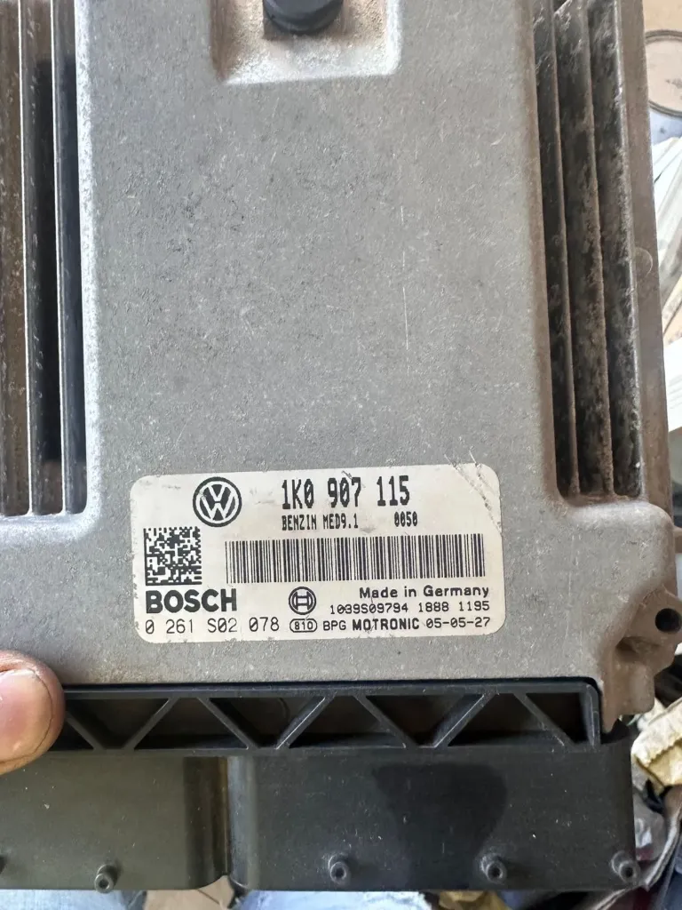 OCCASION 1K0 907 115 CALCULATEUR MOTEUR MED9.1